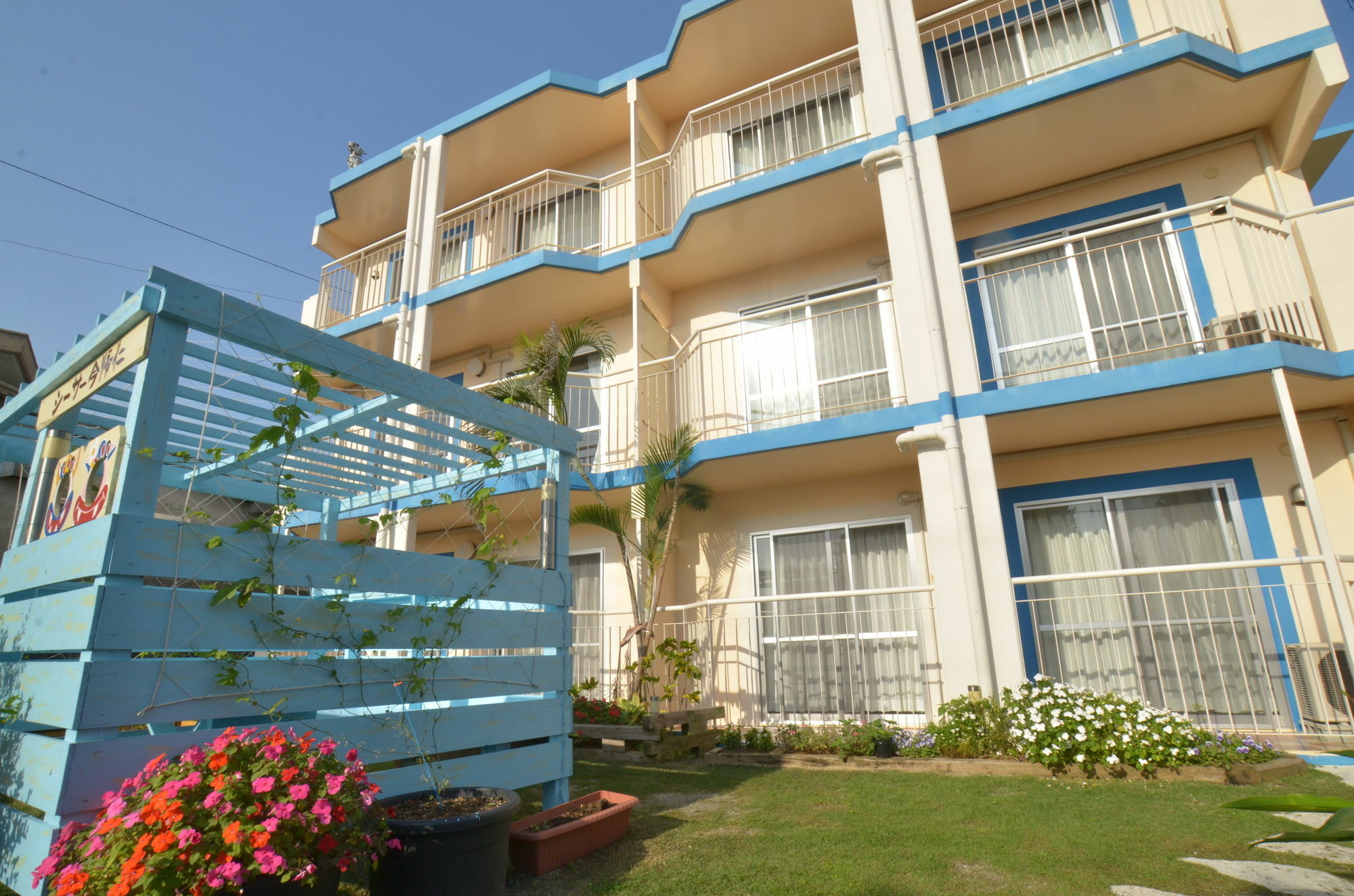 Condominium Ceaser Nakijin Exterior foto